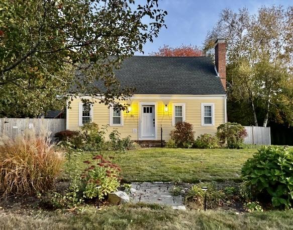 Goldfinch cottage front